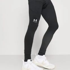 Under Armour Legginsy - Black 3 Under Armour Legginsy - Black -Under Armour shop c3457234de48405abe34f950e4aeb0a0 scaled