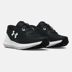 Under Armour VISUAL CUSHIONING UA BGS SURGE - Obuwie Do Biegania Treningowe - Black -Under Armour shop c4a0e482c8da473aaddce66c91ff2149