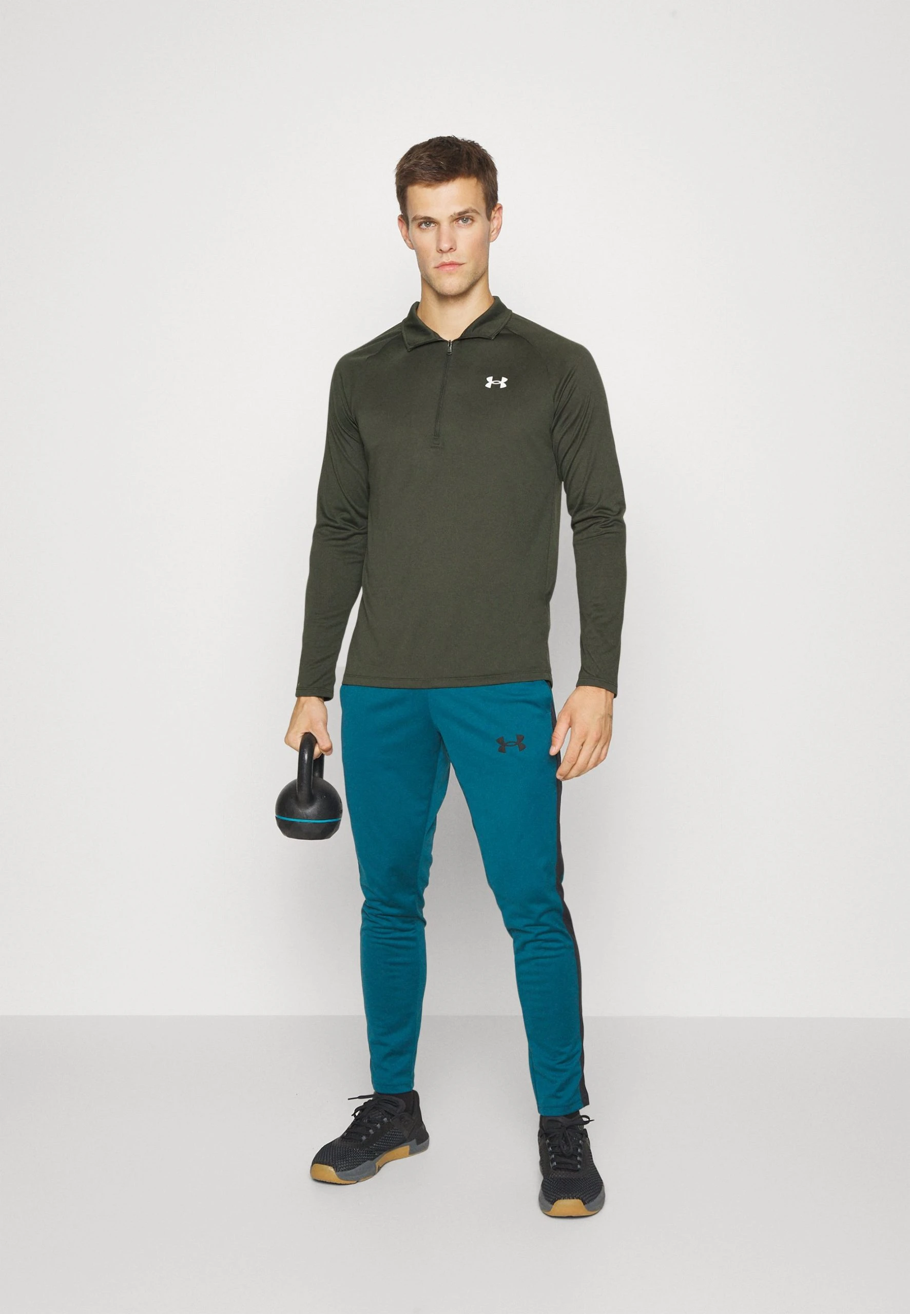 TECH ZIP - Bluzka z długim rękawem - baroque green/white Under Armour TECH ZIP - Bluzka Z Długim Rękawem - Baroque Green/white -Under Armour shop cd6f1a48fff94b8a8661b91abca6f7ef scaled