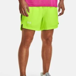 Under Armour LAUNCH - Krótkie Spodenki Sportowe - Lime Surge