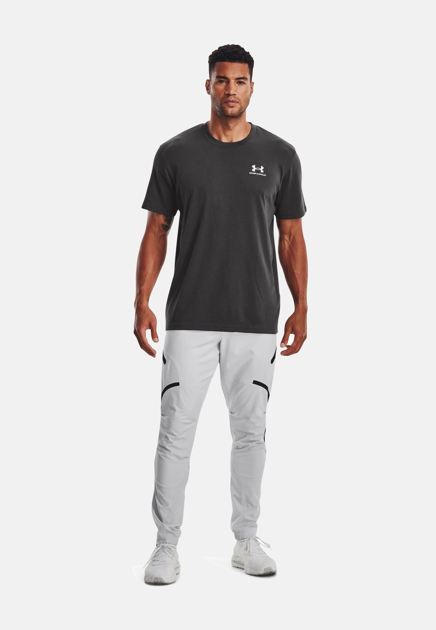 Under Armour UNSTOPPABLE PANTS - Spodnie Treningowe - Halo Gray / / Black 1 Under Armour UNSTOPPABLE PANTS - Spodnie Treningowe - Halo Gray / / Black