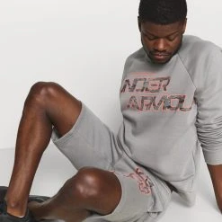 Under Armour RIVAL CAMO SCRIPT - Bluza - Grey -Under Armour shop cfb68b5cfd674c43beede545cfec6aec scaled