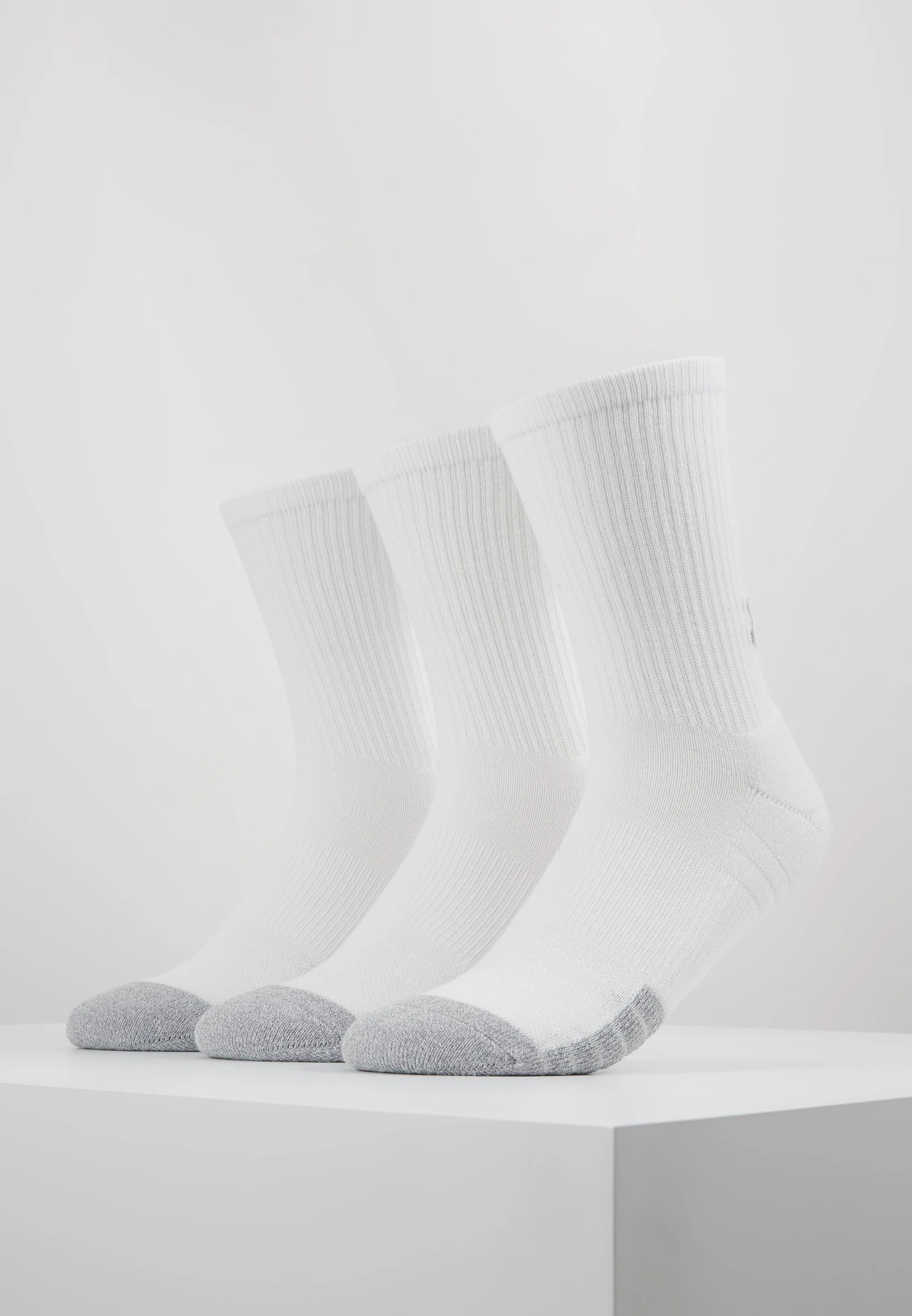 HEATGEAR CREW 3 PACK - Skarpety sportowe - white / steel Under Armour HEATGEAR CREW 3 PACK - Skarpety Sportowe - White / Steel -Under Armour shop d3172cb68914471ca4089f367e07baa1