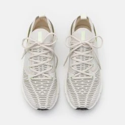 Under Armour PHANTOM - Obuwie Do Biegania Treningowe - Stone/tent/quirky Lime 3 Under Armour PHANTOM - Obuwie Do Biegania Treningowe - Stone/tent/quirky Lime -Under Armour shop d4d623d67b66499eb0493cfc3da0924d scaled