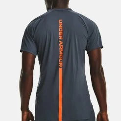 Under Armour SHORTSLEEVES ACCELERATE - Koszulka Sportowa - Downpour Gray -Under Armour shop d561e72bf2dc48f597c0e550c4ca0add