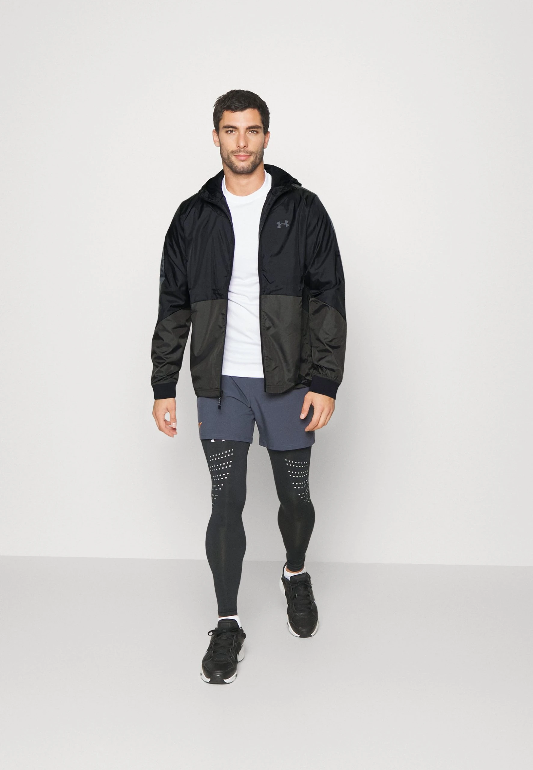 LEGACY - Wiatrówka - black/jet gray/pitch gray Under Armour LEGACY - Wiatrówka - Black/jet Gray/pitch Gray -Under Armour shop d85caacd7df44e498fdbc7ba8b274ad1 scaled