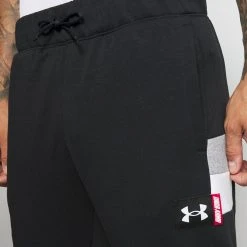Under Armour BASELINE - Spodnie Treningowe - Black/grey 9 Under Armour BASELINE - Spodnie Treningowe - Black/grey -Under Armour shop da806a9ed45740ad90361d660ab144cc scaled