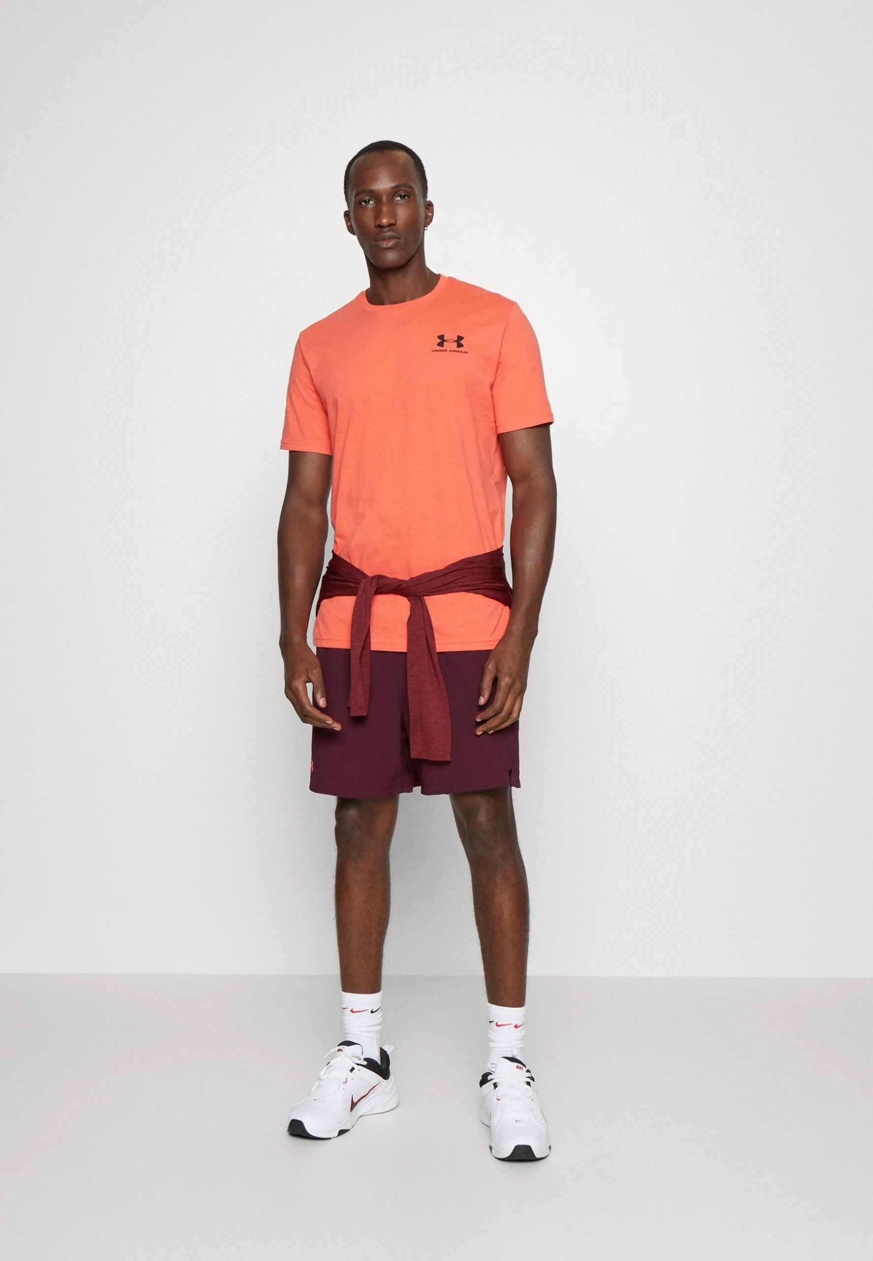 SPORTSTYLE - T-shirt basic - red/black Under Armour SPORTSTYLE - T-shirt Basic - Red/black -Under Armour shop db95df26c3204843b863968e153f8453 scaled