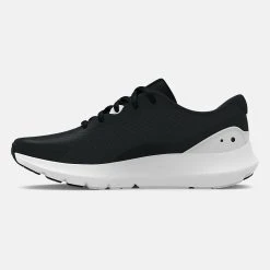 Under Armour VISUAL CUSHIONING UA BGS SURGE - Obuwie Do Biegania Treningowe - Black -Under Armour shop dd60f4282f064e2e9b69fe608f47c5e3