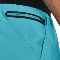 Under Armour PEAK - Krótkie Spodenki Sportowe - Blue Surf -Under Armour shop ddfeffcc3fe54b6890a14273959167b4