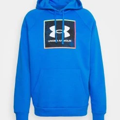 Under Armour RIVAL GRAPHIC HOODIE - Bluza - Victory Blue/white -Under Armour shop e366072a3fde478f9b62e405909a3a1a scaled