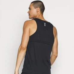 Under Armour STREAKER SINGLET - Top - Black -Under Armour shop e47e55f8088b4e5fa25091a4e9e3568f scaled