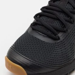 Under Armour CHARGED COMMIT TR 3 - Obuwie Treningowe - Black 9 Under Armour CHARGED COMMIT TR 3 - Obuwie Treningowe - Black -Under Armour shop e53b06f76871493798f13a41bf3fd526 scaled