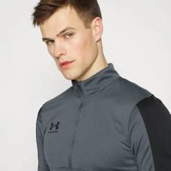 Under Armour CHALLENGER MIDLAYER - Bluzka Z Długim Rękawem - Pitch Gray/black 11 Under Armour CHALLENGER MIDLAYER - Bluzka Z Długim Rękawem - Pitch Gray/black -Under Armour shop e76b7805245141ce87077dd478f6c8a5 scaled