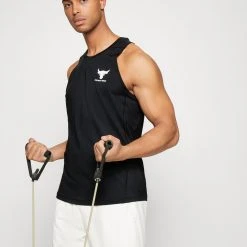 Under Armour Top - Black/white 3 Under Armour Top - Black/white -Under Armour shop e9b8426b78aa4cdb9419b2f0da600f3a scaled