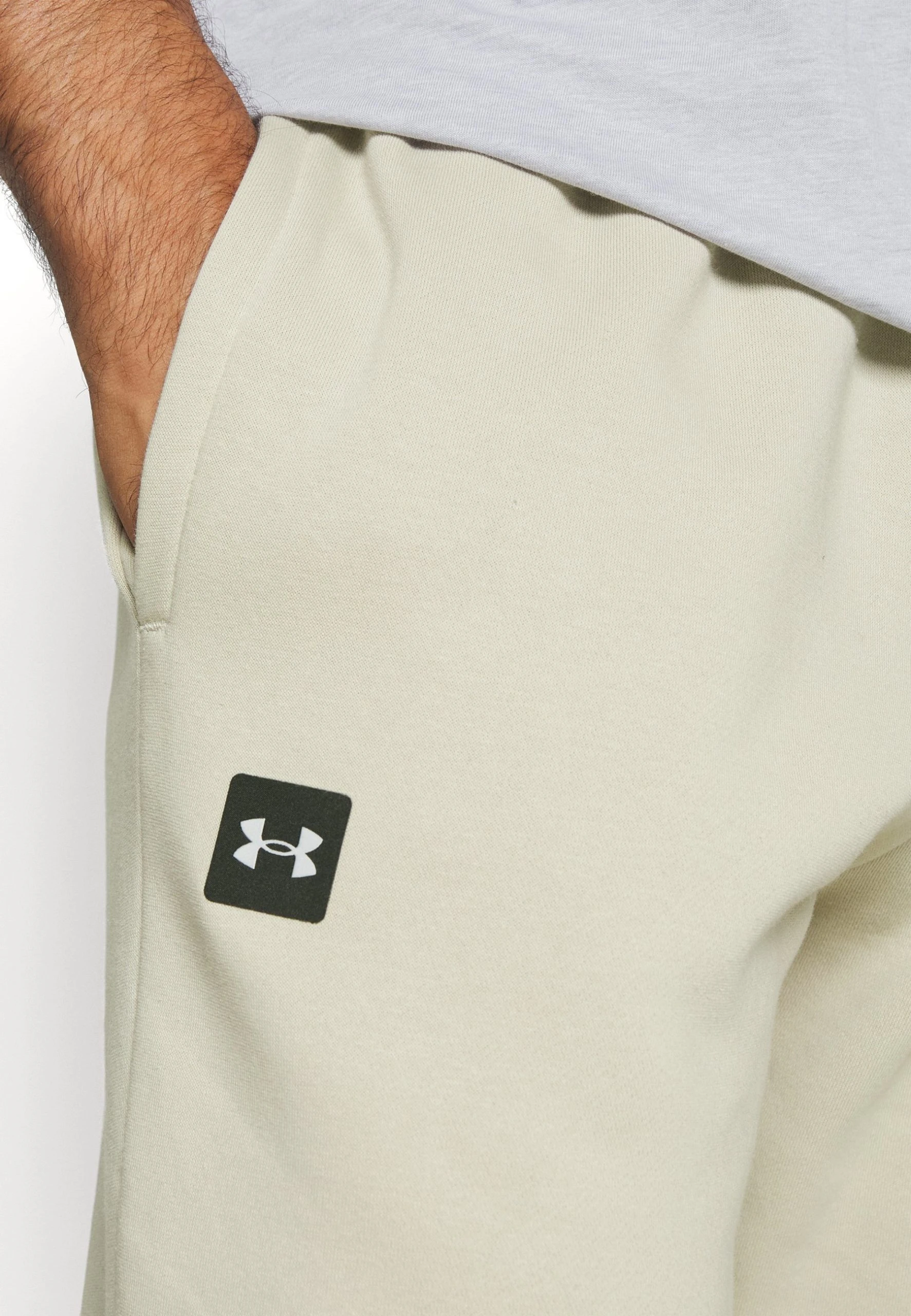 RIVAL JOGGERS - Spodnie treningowe - khaki base/onyx white Under Armour RIVAL JOGGERS - Spodnie Treningowe - Khaki Base/onyx White -Under Armour shop ea0e235124d34f0c97477c22ed090b8f scaled