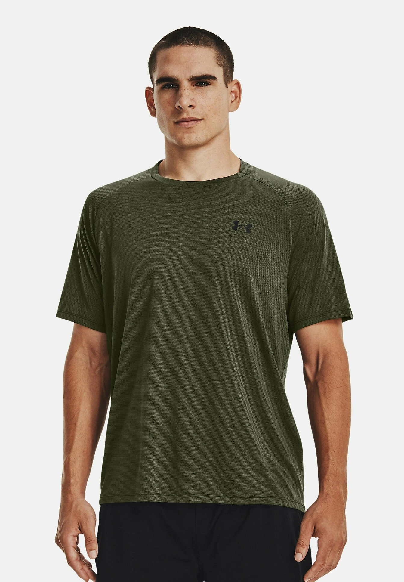 Under Armour NOVELTY TECH 2.0 TRAININGS - T-shirt Z Nadrukiem - Marine Od Green 1 Under Armour NOVELTY TECH 2.0 TRAININGS - T-shirt Z Nadrukiem - Marine Od Green