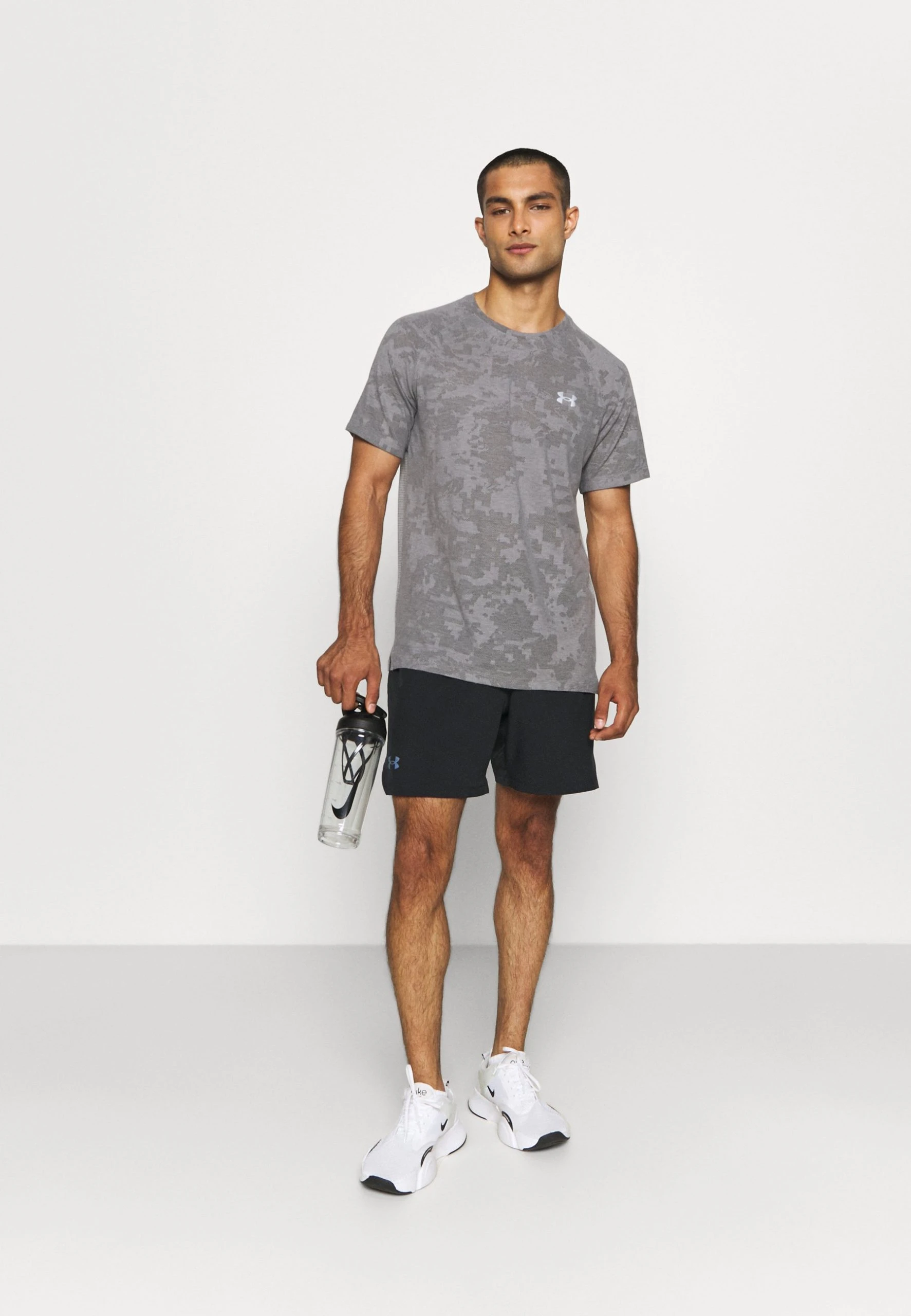 SPEEDPOCKET 7 - Krótkie spodenki sportowe - black Under Armour SPEEDPOCKET 7 - Krótkie Spodenki Sportowe - Black -Under Armour shop f1bf8fc8887f48e5ad7152b12cd8f885 scaled