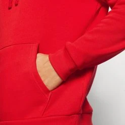 Under Armour RIVAL HOODIE - Bluza Z Kapturem - Red -Under Armour shop f1c5f1b07359444e8f2dda5fd83bc43e scaled