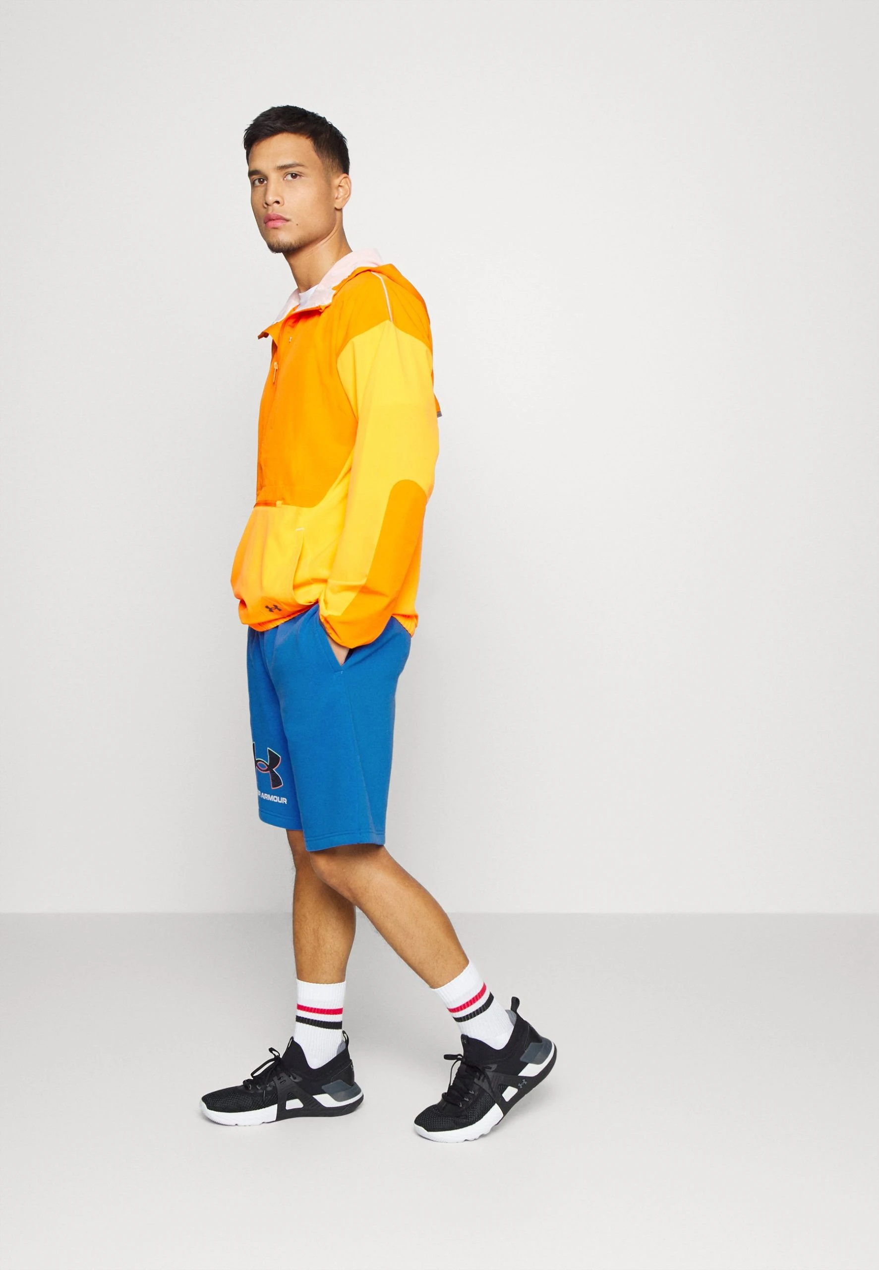 RIVAL GRAPHIC SHORT - Krótkie spodenki sportowe - victory blue/white Under Armour RIVAL GRAPHIC SHORT - Krótkie Spodenki Sportowe - Victory Blue/white -Under Armour shop f49809697c674800b1b9a63d89ebbf3d scaled