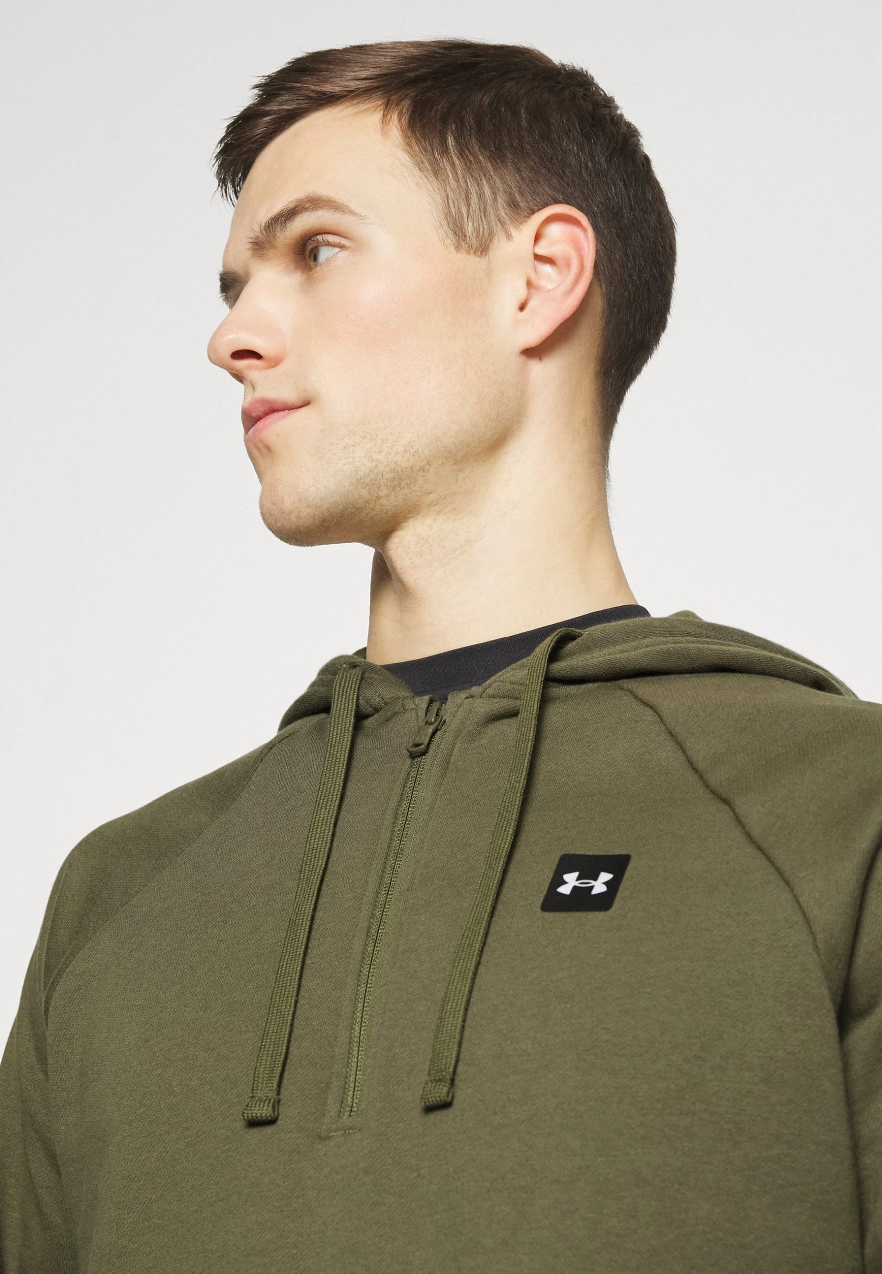 RIVAL 1/2 ZIP - Bluza rozpinana - marine green/onyx white Under Armour RIVAL 1/2 ZIP - Bluza Rozpinana - Marine Green/onyx White -Under Armour shop f538f62665644af785cce389d6a31907 scaled