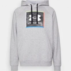 Under Armour RIVAL GRAPHIC HOODIE - Bluza - Gray Light Heather/black -Under Armour shop f54b053e821d43deb6774009d88d8e2f scaled