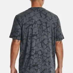 Under Armour Short Sleeves UA Rush Energy Print SS - Koszulka Sportowa - Pitch Gray 2 Under Armour Short Sleeves UA Rush Energy Print SS - Koszulka Sportowa - Pitch Gray -Under Armour shop f85222fd00674ffaae6106017fa4174e