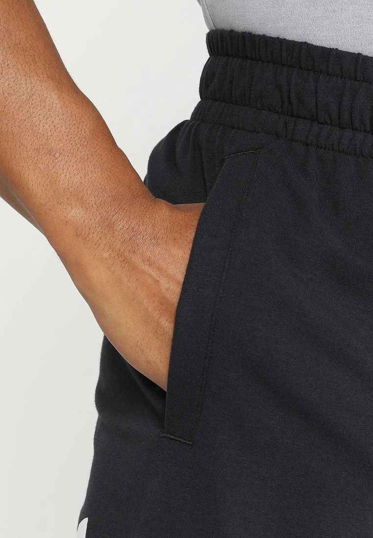 Krótkie spodenki sportowe - black/white Under Armour Krótkie Spodenki Sportowe - Black/white -Under Armour shop fb880863297448b391618579a9208343